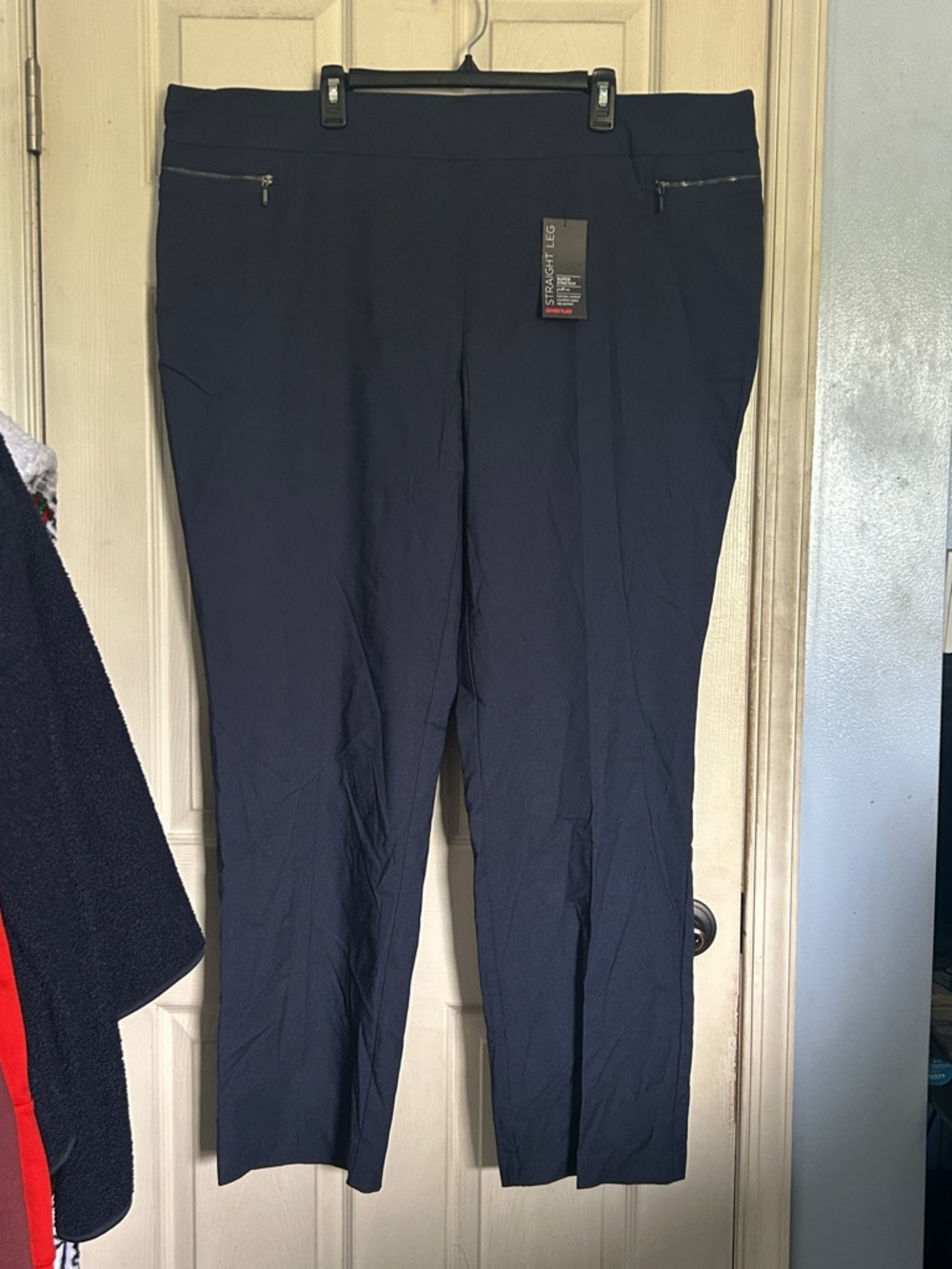 NWT Avenue indigo stretch zip straight leg pants size 24 TALL